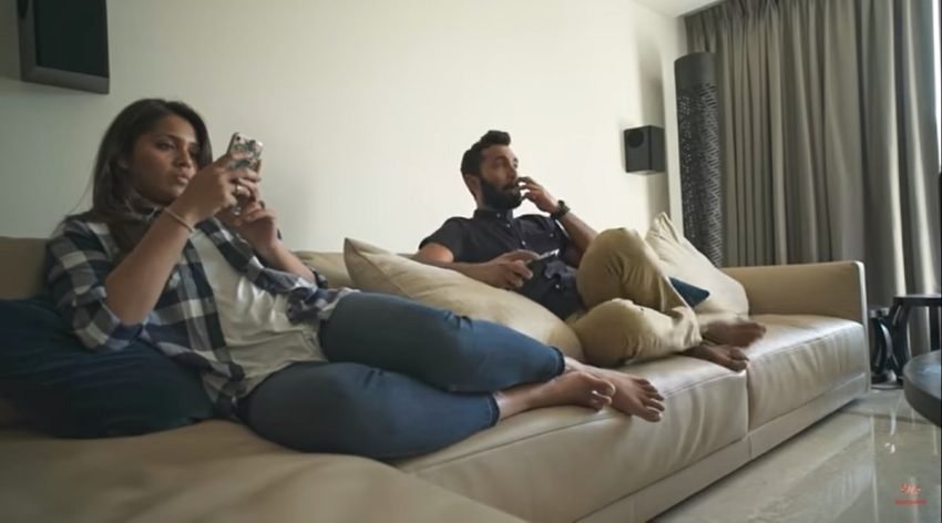 Dinesh Karthik Deepika Pallikal House Love Home Heart Feature Wife Eliminate Fatigue PLAY VIDEO GAME BEDROOM
