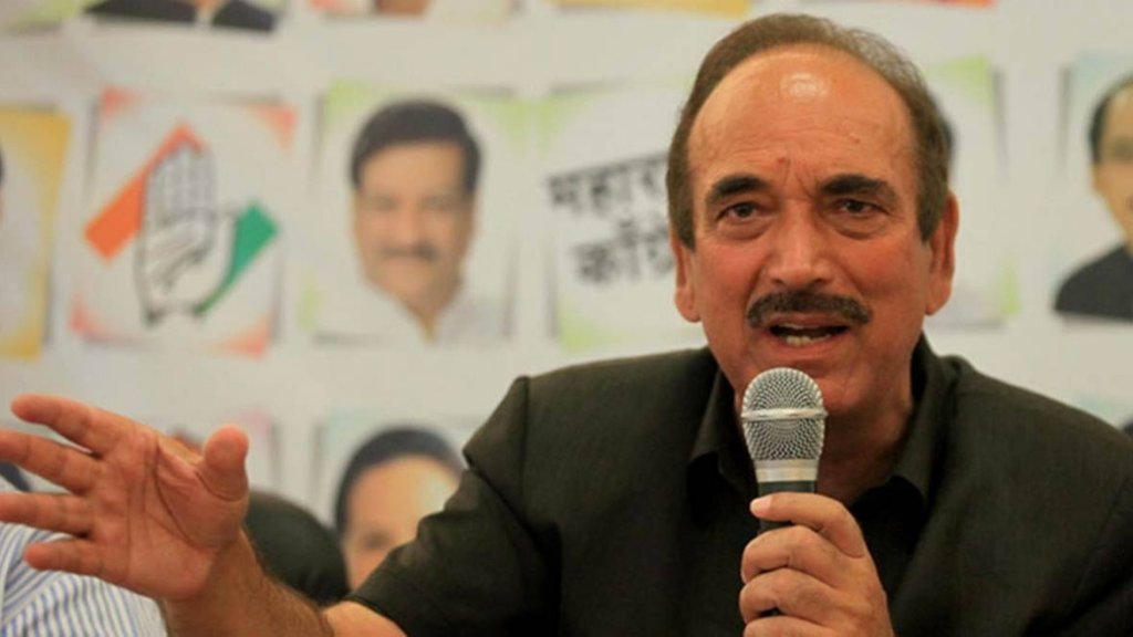 कांग्रेस नेता गुलाम नबी आजाद ने कहा कि आज कोई "नहीं" सुनने के लिए तैयार नहीं है बल्कि इसे कहने पर पार्टी से दरकिनार कर दिया जाता है। (एक्सप्रेस फाइल फोटो)