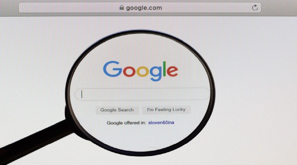 Google पर चीजें ढूंढने में ये 10 तरकीबें आएंगी काम, मिलेंगे और भी तेज रिजल्‍ट (File Photo)