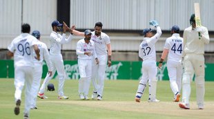 inda-vs-saa-indian-coaches-tested-corona-positive-during-third-day-of-unofficial-test-match-all-players-tested-negative-decided-to-go-ahead