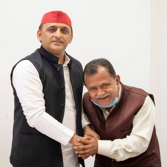 सीतापुर जिले के बेहटा विधानसभा सीट से विधायक रहे सपा नेता झीन बाबू का असली नाम महेंद्र कुमार सिंह है।