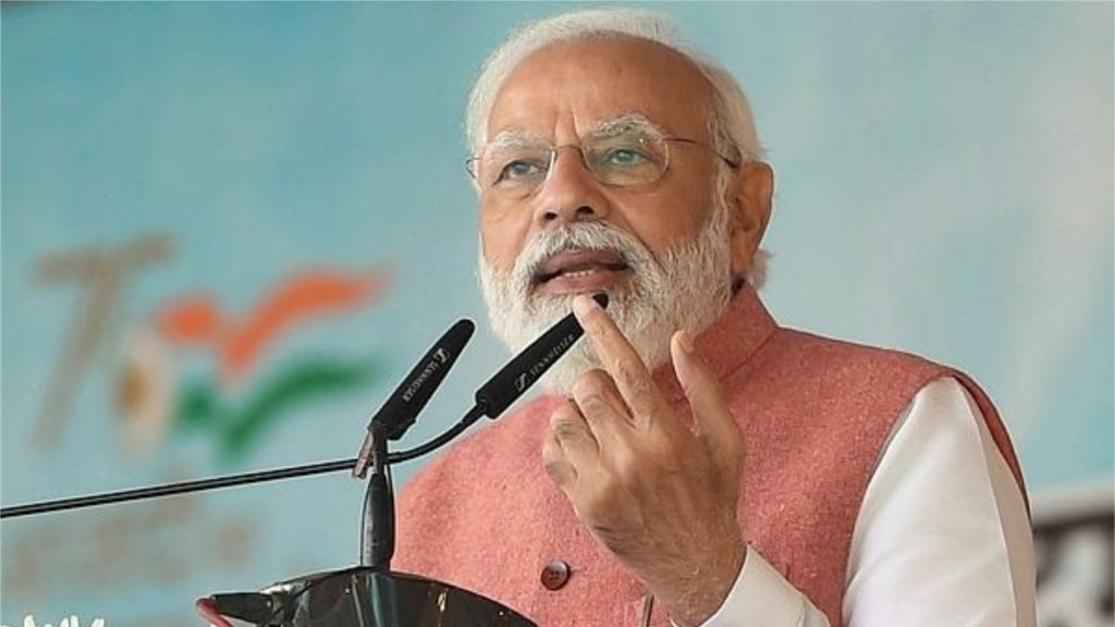 दुनिया के सबसे प्रशंसित लोगों की सूची में प्रधानमंत्री मोदी को आठवें नंबर पर जगह दी गई है। (फोटो: पीटीआई)