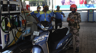 petrol, vat, new delhi