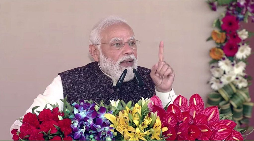 pm modi gorakhpur, up election