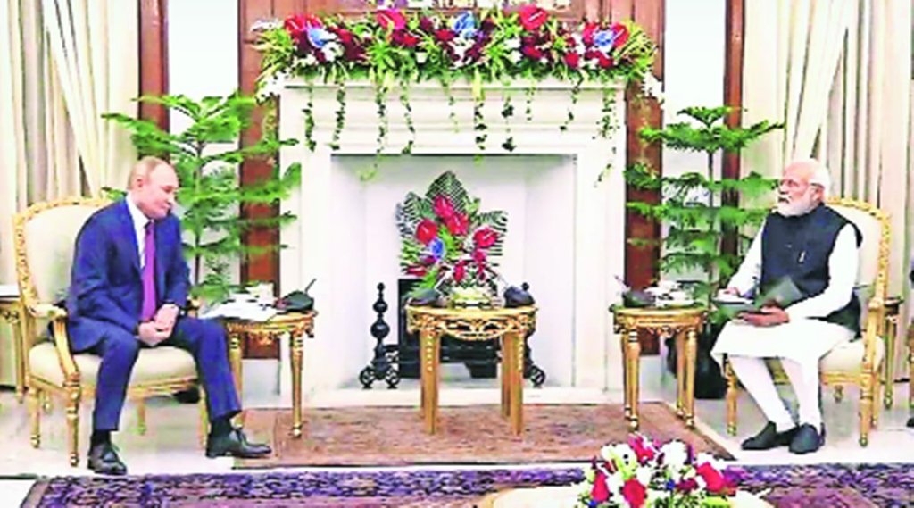 रुसी राष्ट्रपति व्लादिमीर पुतिन और भारतीय प्रधानमंत्री नरेंद्र मोदी। 
फाइल फोटो।