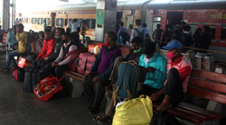 कोहरा गिरने से पहले Indian Railways IRCTC ने कैंसल कर दीं ये ट्रेनें, कई के चक्कर भी कम कर दिए; देखें- लिस्ट