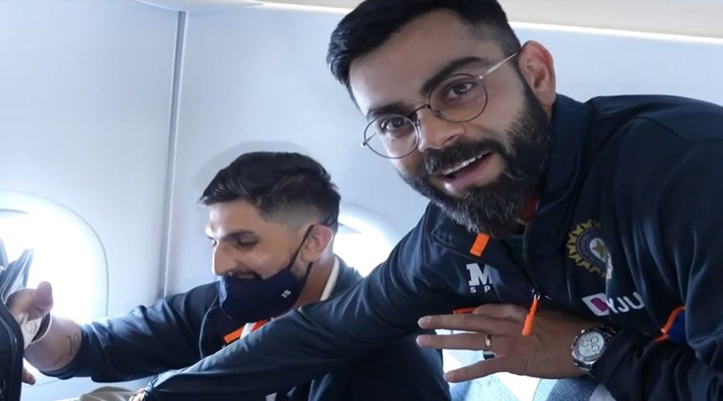 indian-cricketers-seen-enjoying-and-laughing-during-flight-journey-from-mumbai-to-johannesburg-virat-kohli-teases-ishant-sharma-video