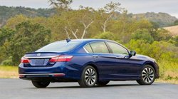 हुंडई, होंडा और Volkswagen की कार खरीदे आधी कीमत पर, वारंटी के साथ मिलेगी आसान लोन की सुविधा