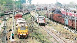 Indian Railways IRCTC: इस मशहूर रेलवे स्टेशन का बदला कोड, टिकट बुक करने से पहले जान लें वरना होगी दिक्कत