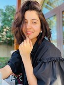 ANUSHKA SHARMA BEAUTIFUL LOOK