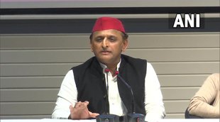 Akhilesh Yadav| Akhilesh Yadav Latest Photo| Akhiles Press Confrence Photo