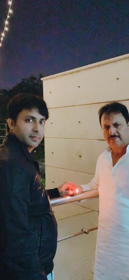राहुल यादव के पिता जितेंद्र यादव भी समाजवादी पार्टी के नेता हैं। 