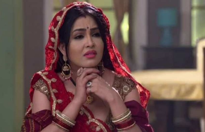 यह बात सच है कि शिल्पा को रिप्लेस करना कोई आसान बात नहीं थी और जब शिल्पा ने ये शो छोड़ा था तो मेकर्स को उनकी जगह पर किसी और एक्टर को शो में लाने के लिए काफी पापड़ बेलने पड़ गए थे।