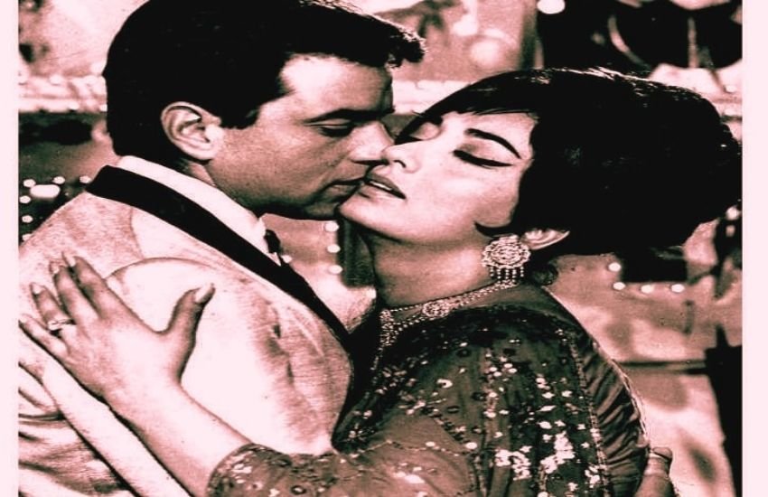 धर्मेंद्र का कहना था कि करीब दस साल बाद उन्हें साल 1970 फिल्म 'इश्क पर जोर नहीं' में साधना के साथ काम का मौका मिल ही गया।