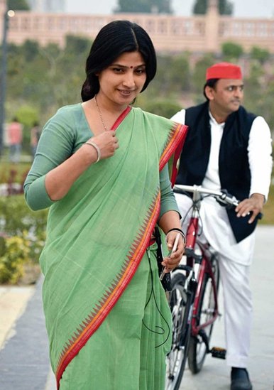 डिंपल यादव दो बार लोकसभा सांसद रही हैं। 2019 में भी डिंपल ने कन्नौज से चुनाव लड़ा था। हालांकि ये चुनाव वह हार गई थीं।