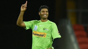 big-bash-league-australian-pacer-gurinder-sandhu-takes-hattrick-sydney-thunder-beats-perth-scorchers-delivered-pizza-in-teenage-to-get-earnings
