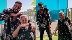 हार्दिक पंड्या ने ‘पुष्पा’ नानी के साथ किया श्रीवल्ली सॉन्ग पर डांस, पत्नी नताशा और एक्टर अल्लू अर्जुन ने ऐसे किया रिएक्ट; देखें Video