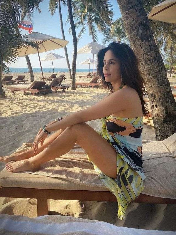 MALIKA SHERAWAT GOA VACATION