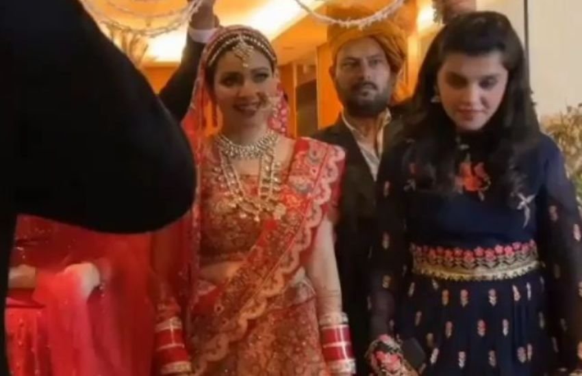 मानसी श्रीवास्तव और कपिल तेजवानी की शादी में बहुत ही खास दोस्तों और रिलेटिव्स शामिल हुए थे।