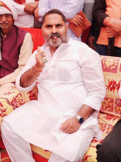 अगला नंबर है बीजेपी विधायक अजय प्रताप सिंह उर्फ लल्ला भैया का। उन्होंने कुल संपत्ति करी 49 करोड़ रुपए घोषित की थी। वह गोंडा की कर्नलगंज सीट से विधायक हैं।
