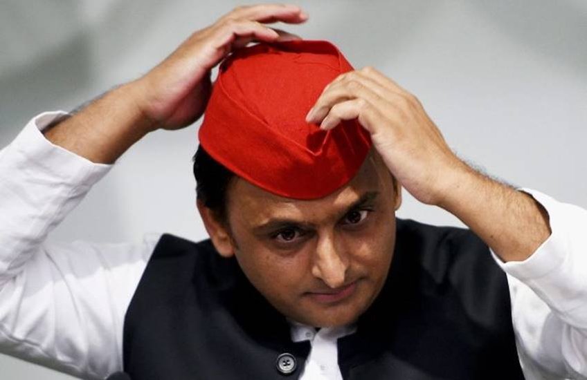 अखिलेश यादव ने जिन ठाकुर नेता को मंत्री बनाया था उनके नाम हैं- रघुराज प्रताप सिंह उर्फ राजा भैया, विनोद कुमार सिंह उर्फ पंडित सिंह, अरविंद सिंह गोप, राधे श्याम सिंह, मदन चौहान, राजा आनंद सिंह, योगेश प्रताप सिंह, राजा महेंद्र अरिदमन सिंह, ओम प्रकाश सिंह, राजकिशोर सिंह और राजा राजीव प्रताप सिंह।