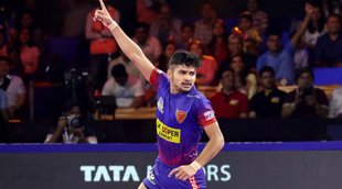 Naveen Kumar, Dabang Delhi Naveen Kumar, naveen kumar kabaddi player, Pro Kabaddi League, PKL Naveen Kumar Raider