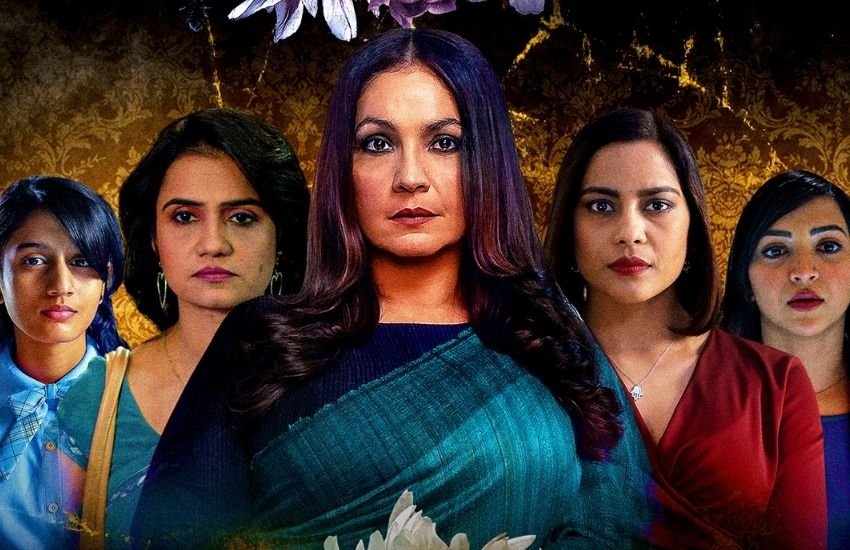 बॉम्बे बेगम्स सोसाइटीज की हाईफ्राइल फीमेल्स पर बेस्ड एक बोल्ड कंटेंट पर बनी वेस सीरीज थी। ये सीरीज बोल्ड और इंटीमेट सीन के कारण चर्चा में रही थी। पूजा भट्ट निर्देशित और अभिनित ये फिल्म फिमेल डिज़ायर पर बनी थी।