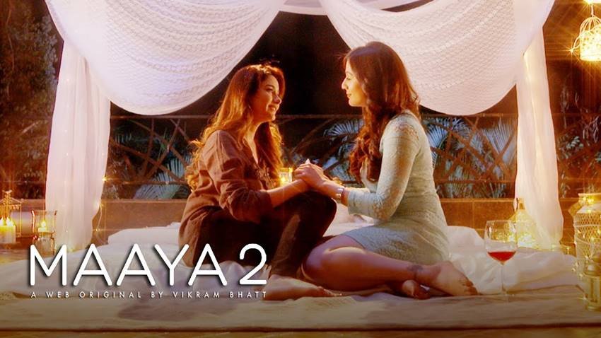 Maya 2: Jio Cinema पर मौजूद इस वेब सीरीज में लीना जुमानी और प्रियल गौर ने बेहद दमदार भूमिका निभाई है। लेसस्बियन संबंधों पर बेस्ड इस वेब सीरीज को मुकेश भट्ट ने प्रोड्यूस किया है। 