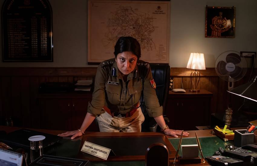 OTT Web series Based On Female Cops: पिछले कुछ सालों में लोगों को ओटीटी प्लेटफॉर्म के तौर पर मनोरंजन का नया साधन मिला है। कोरोना के कारण जब से सिनेमाघरों पर पाबंदियां लगीं तब से ओटीटी ने काफी ग्रोथ किया है। ओटीटी पर कई ऐसी वेब सीरीज हैं जो फीमेल कॉप पर बेस्ड हैं। इन्हें लोगों ने खूब पसंद भी किया। आइए डालते हैं एक नजर ऐसी ही एक्ट्रेसेस पर जिन्होंने वेब सीरीज में पुलिस का किरदार निभा खूब तालियां बटोरीं: