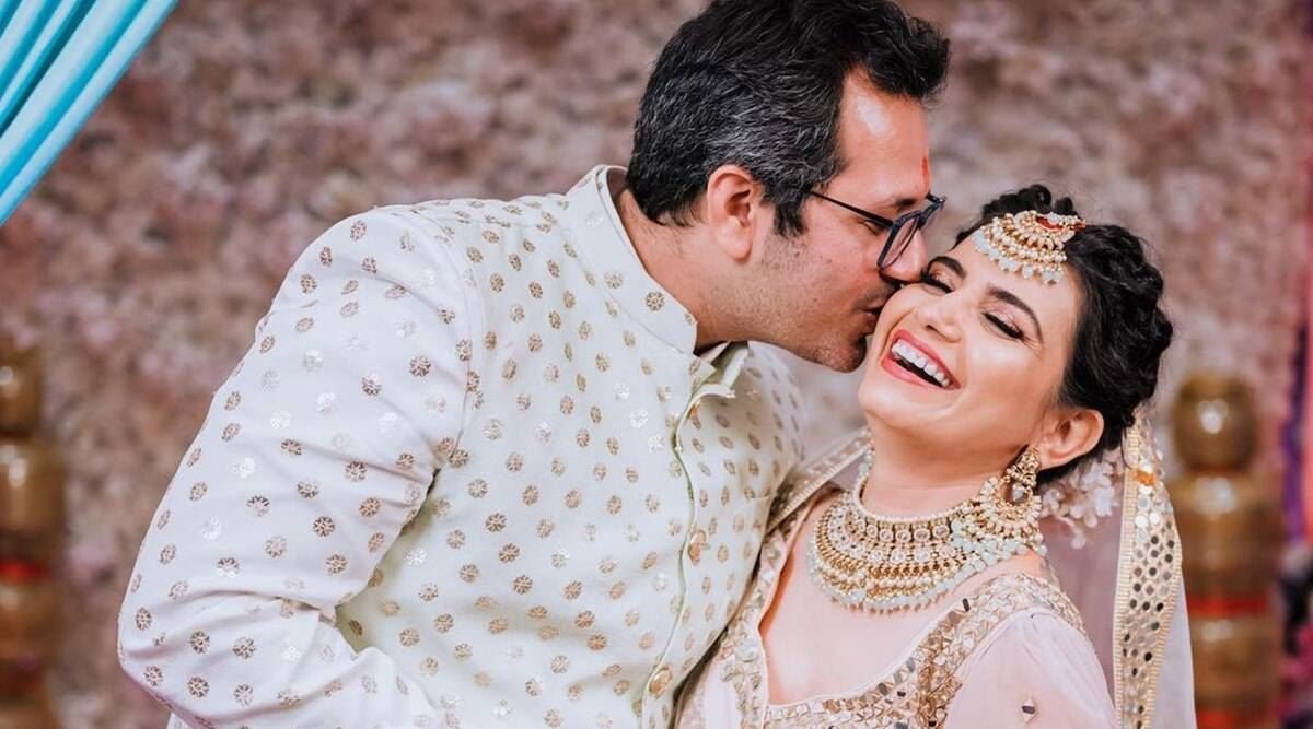 Priya Ahuja, Malav Rajda