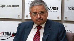 ओमिक्रॉन शरीर के किस अंग पर असर करता है, लक्षण क्या हैं और अटैक करे तो कैसे बचें- AIIMS चीफ गुलेरिया ने बताया