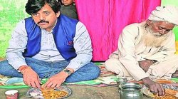 छाप तिलक सब किन्हीं