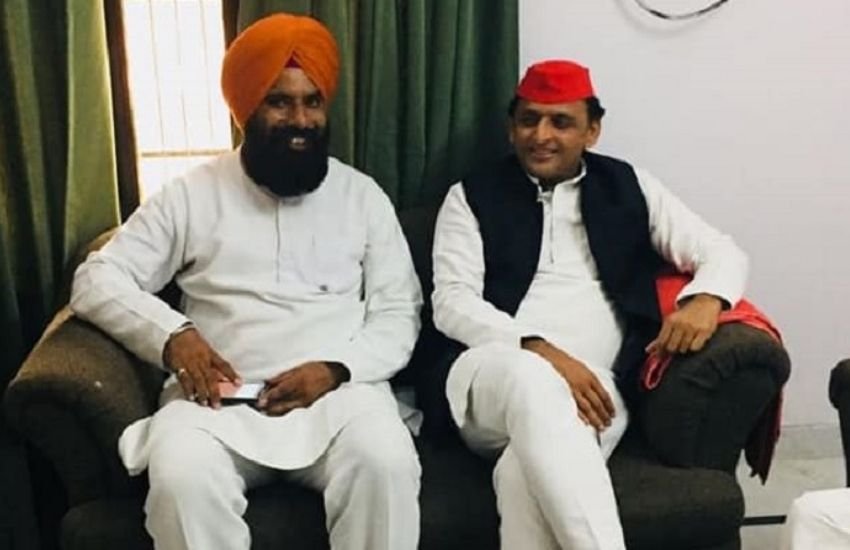 किसान नेता तेजिंदर सिंह विर्क के साथ बाबा साहेह वाहिनी के राष्ट्रीय अध्यक्ष मिठाईलाल भारती, युवजन सभा के राष्ट्रीय अध्यक्ष मो. फहद, लोहिया वाहिनी के राष्ट्रीय अध्यक्ष प्रदीप तिवारी, मुलायम सिंह यूथ बिग्रेड के राष्ट्रीय अध्यक्ष सिद्धार्थ सिंह का भी नाम लिस्ट में शामि है।