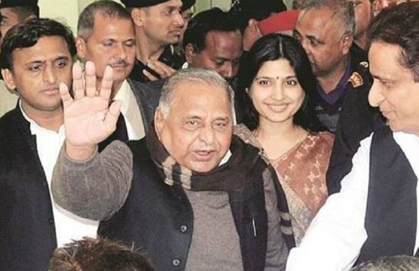 पिछले विधानसभा चुनाव में मुलायम बहुत सक्रिय नहीं थे, लेकिन इस बार स्टार प्रचारक के तौर पर वह अपनी बहू डिंपल यादव और भाई रामगोपाल के साथ मौजूद रहेंगे।