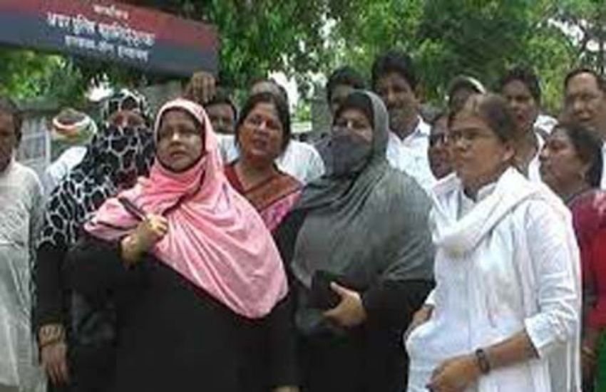 बता दें कि शाइस्ता योगी सरकार के कैबिनेट मंत्री सिद्धार्थ नाथ सिंह के खिलाफ खड़ी हो रही हैं।