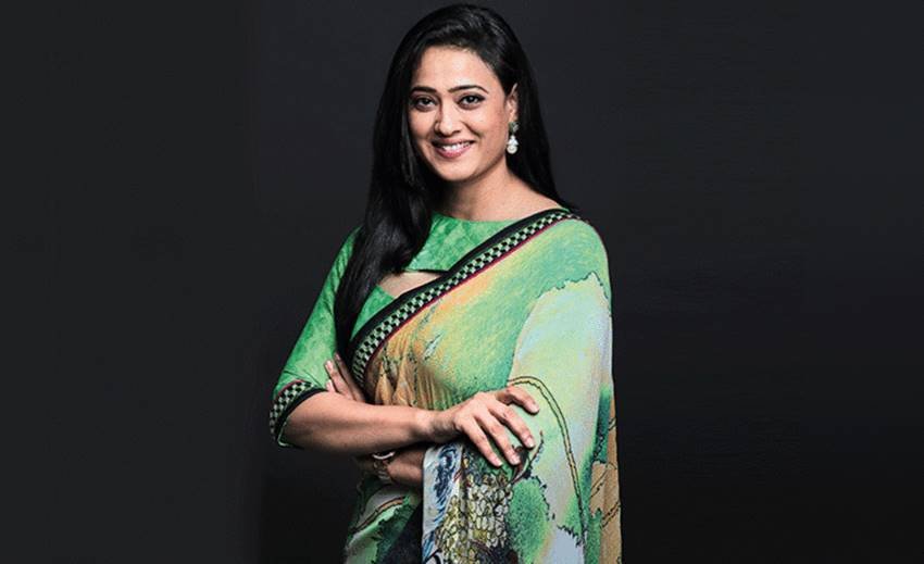 Shweta Tiwari Bra Comment: फेमस एक्ट्रेस श्वेता तिवारी (Shweta Tiwari) के खिलाफ भोपाल के श्यामला हिल्स थाने में FIR दर्ज हुई है। श्वेता तिवारी पर आरोप है कि उन्होंने भगवान पर आपत्तिजनक टिप्पणी की है।