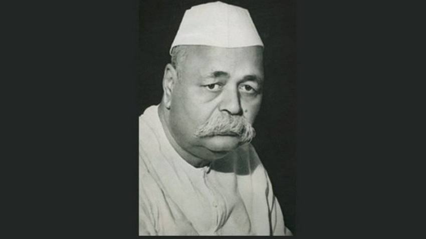 गोविंद वल्लभ पंत - बीए, एलएलबी