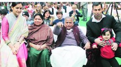 राजनीति में क्यों नहीं आए मुलायम के छोटे बेटे प्रतीक यादव, क्या परिवार ने डाला था कोई दबाव? जानिये