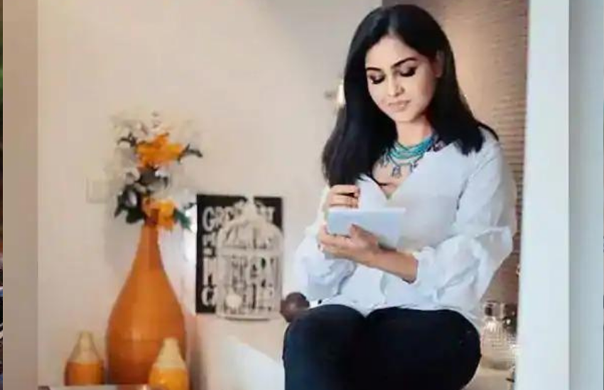 भाभी जी घर पर है फेम शुभांगी अत्रे ने 19 साल की उम्र में शादी कर ली थी। शादी के बाद वह टीवी शोज में एंट्री की थी।