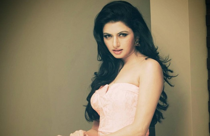 सस्पेंस फैमिली ड्रामा लौट आओ तृषा से सलमान खान की एक्ट्रेस रही भाग्यश्री ने टीवी पर कमबैक किया था लेकिन ये शो भी बहुत कमाल नहीं कर सका था।