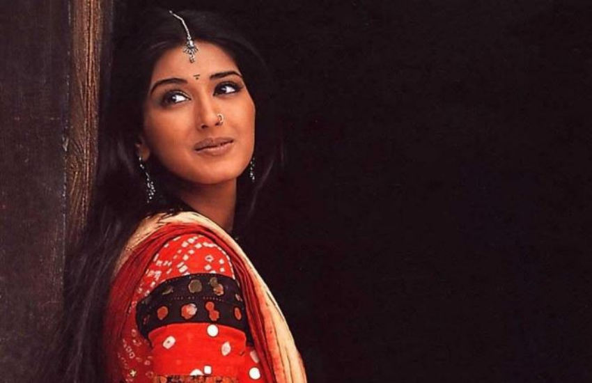 साल 2015 में एक्ट्रेस सोनाली बेंद्रे अजीब दास्तां हैं ये से टीवी पर कमबैक किया था। लेकिन सोनाली का जादू शो पर नहीं चल सका और जल्दी ही ये शो बंद हो गया था।