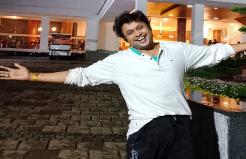 हप्पू सिंह उर्फ योगेश ने एक इंटरव्यू में बताया था कि उनकी ये किस्मत है कि वह केवल दो एपिसोड के लिए साइन किए गए थे, लेकिन अब वह एक साथ दो शो में एक जैसा ही रोल कर रहे हैं।
