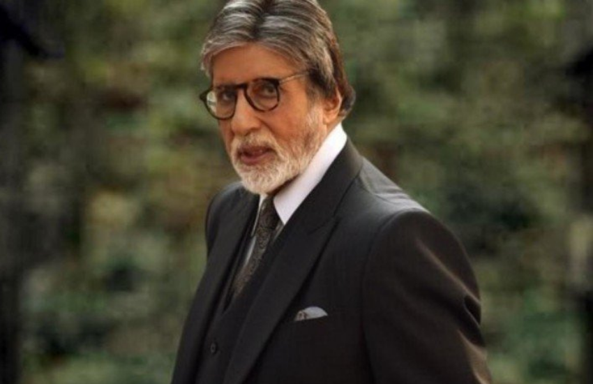 यार मेरी जिन्दगी साल 1971 में अमिताभ बच्चन और शत्रुघ्न सिन्हा के साथ बन रही थी, लेकिन फिल्म पूरी होने के बाद भी कभी रिलीज नहीं हो सकी।