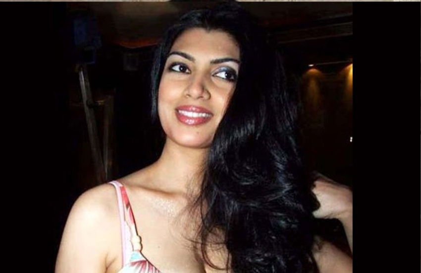 युक्ता ने 2013 में अपने हस्बैंड प्रिंस तुली के खिलाफ घरेलू हिंसा का भी केस दर्ज कराया था। मुंबई के अंबोली पुलिस स्टेशन में दर्ज इस एफआईआर में उन्होंने अपने पति पर दहेज प्रताड़ना जैसे कई और गंभीर आरोप लगाए थे।