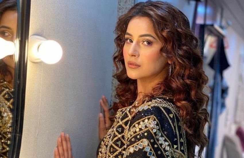 बिग बॉस 13 से पहले शहनाज गिल को पंजाब में ही जाना जाता था, लेकिन बिग बॉस में आते ही उन्हें नेम-फेम सब मिल गया।