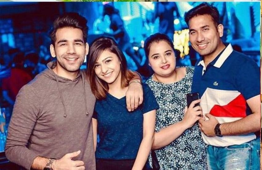 ये रिश्ता के नक्श यानी ऋषि देव का परिवार भी काफी बड़ा है।