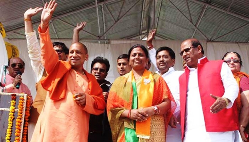 नीलिमा कटियार योगी सरकार में मंत्री हैं। मंत्री बनने पहले नीलिमा की पहचान महज ये थी कि वह पूर्व मंत्री प्रेमलता कटियार की बेटी हैं।