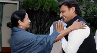 akhilesh yadav and mamata banerjee
