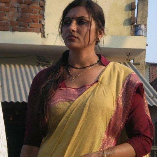 काजल निषाद की सबसे बड़ी पहचान ये है कि वह एक्ट्रेस हैंं। भोजपुरी के अलावा हिंदी मनोरंंजन जगत में भी काजल ने काम किया है।काजल को सब टीवी के पॉपुलर कॉमेडी शो लापतागंंज से काफी शोहरत मिली थी। 