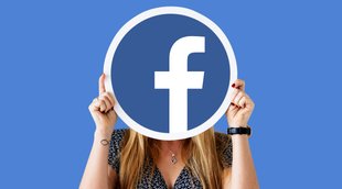 Bengal women molested in train, complains via facebook live, west bengal